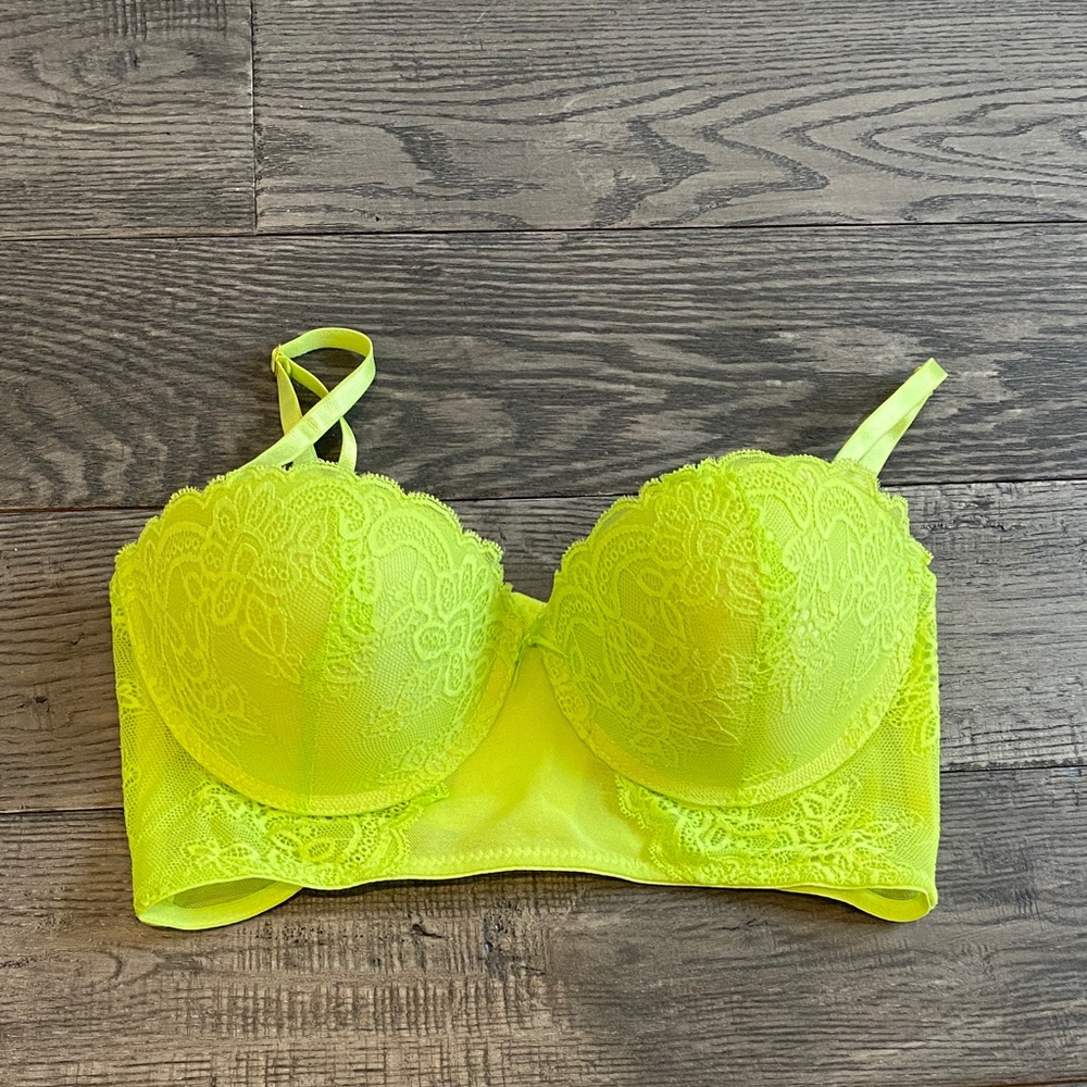 Lace Underwire Bra in Neon Yellow